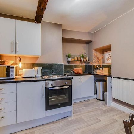 The Malthouse - Naturally Styled Central Apartment ไซเร็นเซสเตอร์ ภายนอก รูปภาพ