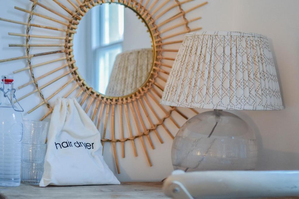 The Malthouse - Naturally Styled Central Apartment ไซเร็นเซสเตอร์ ภายนอก รูปภาพ
