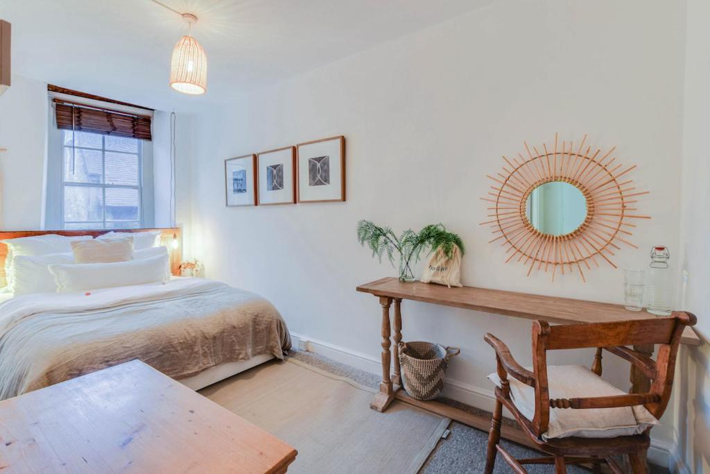 The Malthouse - Naturally Styled Central Apartment ไซเร็นเซสเตอร์ ภายนอก รูปภาพ